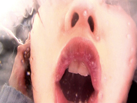 主観 タバコ美女 煙 ヤニベロ 痰唾ぶっかけ ドS淫語浴び手コキ　サンプル画像12